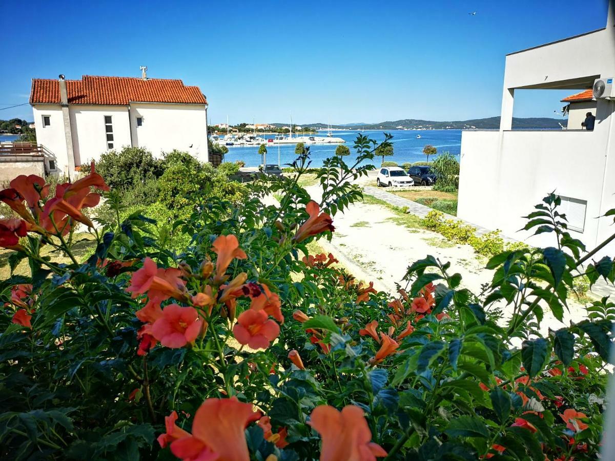 Apartmani Labud Sukošan Esterno foto