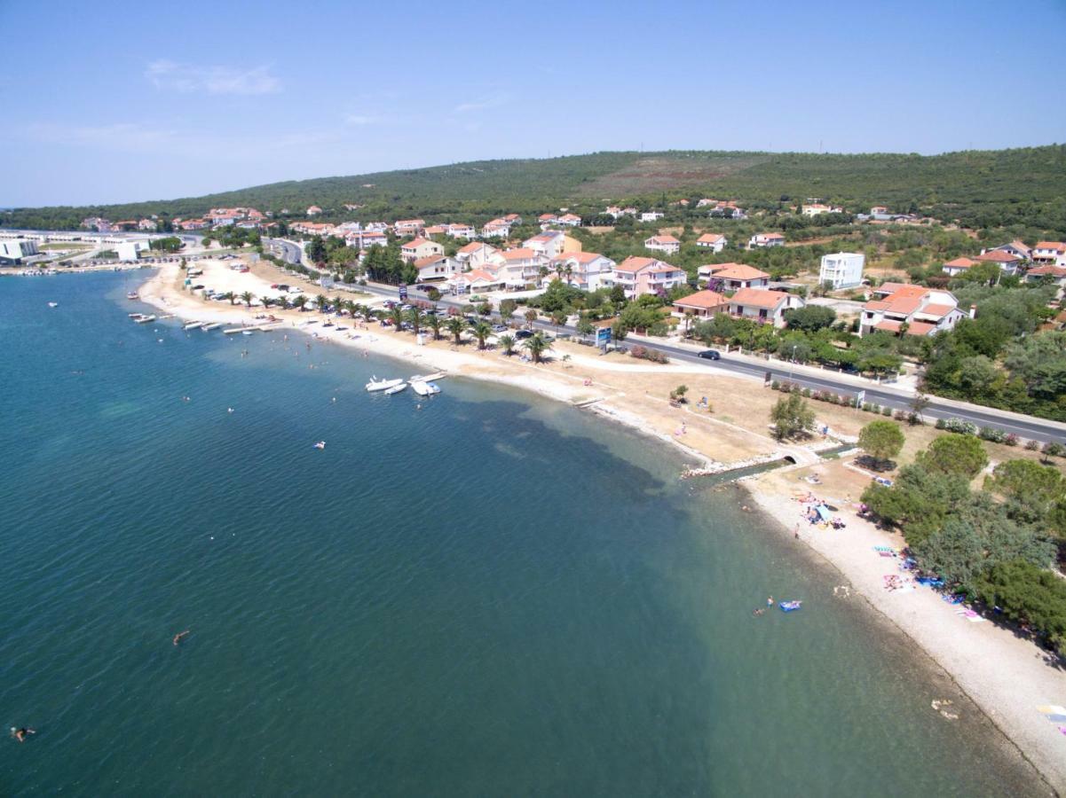 Apartmani Labud Sukošan Esterno foto